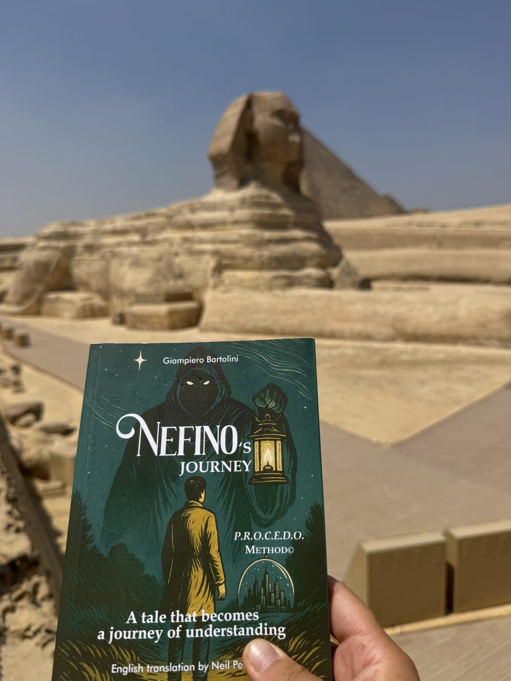 Il libro davanti alla Sfinge
